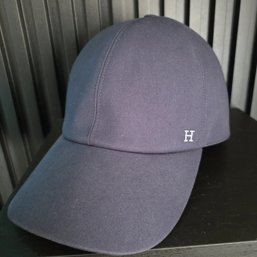 HERMES RILEY H DROIT CAP - Picture 1 of 8